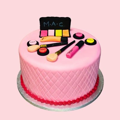 Makeup Theme Cake
